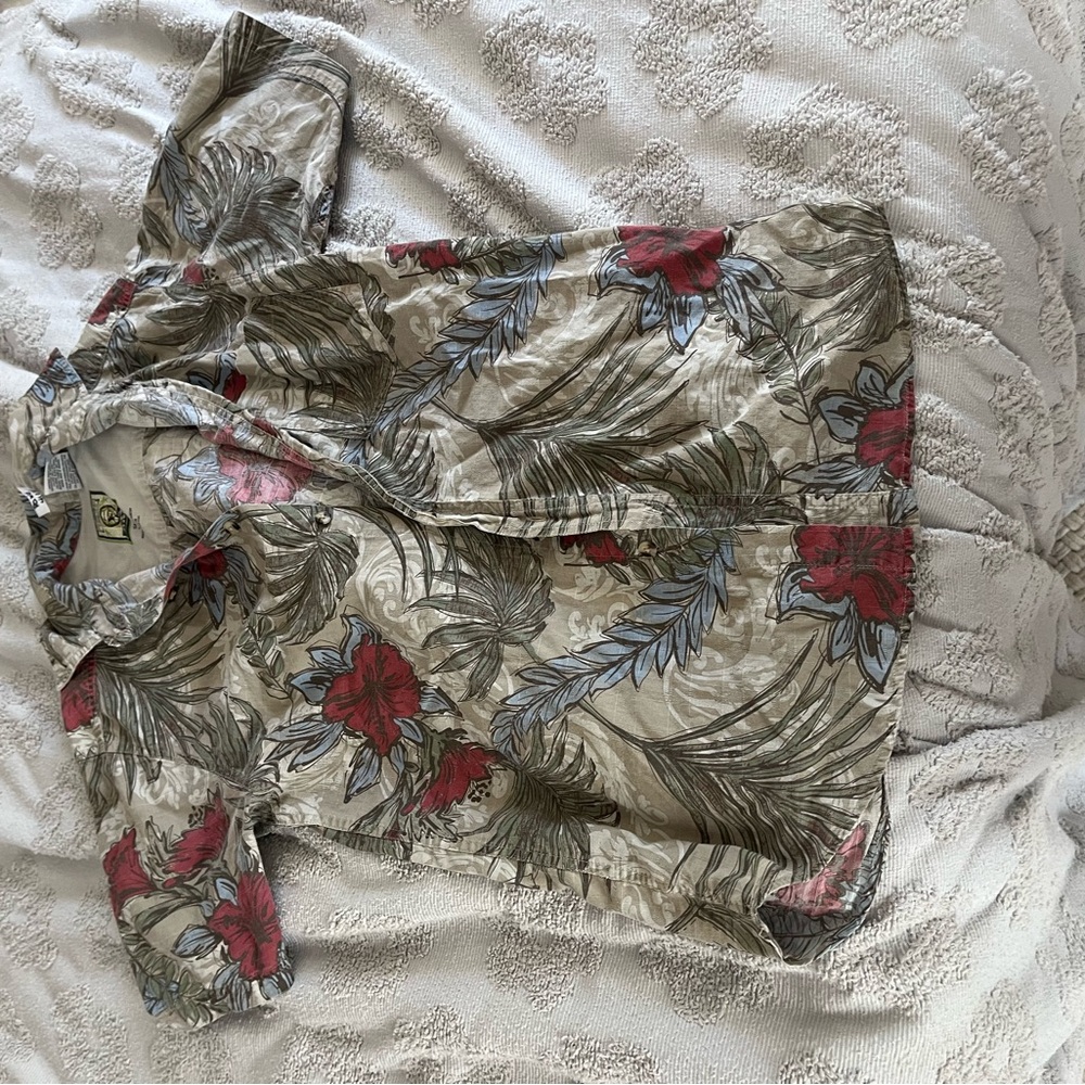 Men’s Hawaiian short sleeve shirt